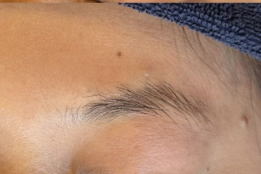 アートメイク・眉ワックスとの違い
